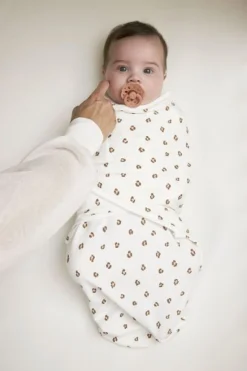 Meyco SwaddleMe Inbakerdoek Mini Panther Soft Pink 0-3 mnd