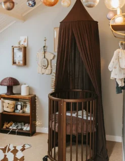 Stokke Sleepi Mini Bed Bundel V3 Warm Brown – Van wieg tot ledikant met uitbreidingsset en matrassen