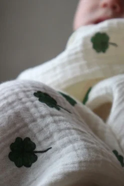 Studio Noos Swaddle White Clover 120 x 120